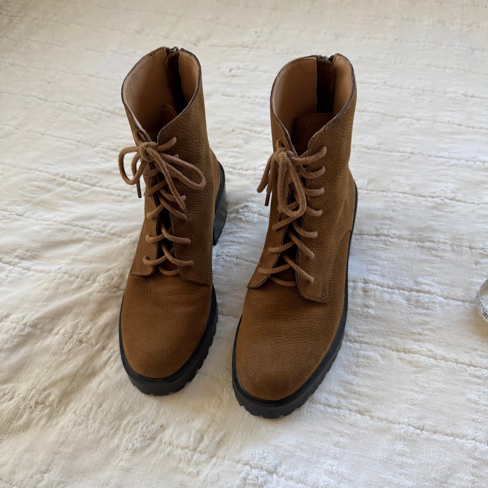 Madewell The Bradley Lace-Up Lugsole Boot • Size: 7 - Picture 2 of 5